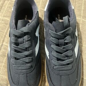 Women’s Madden Girl GIIA Sneakers